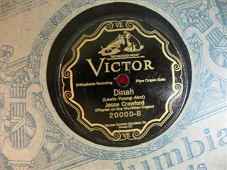 small_victor 20000 b.webp